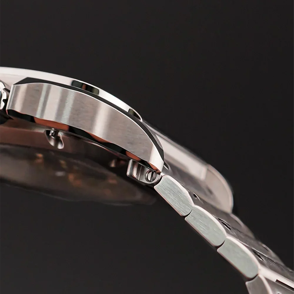 QUARTO - BLACK MONARCH