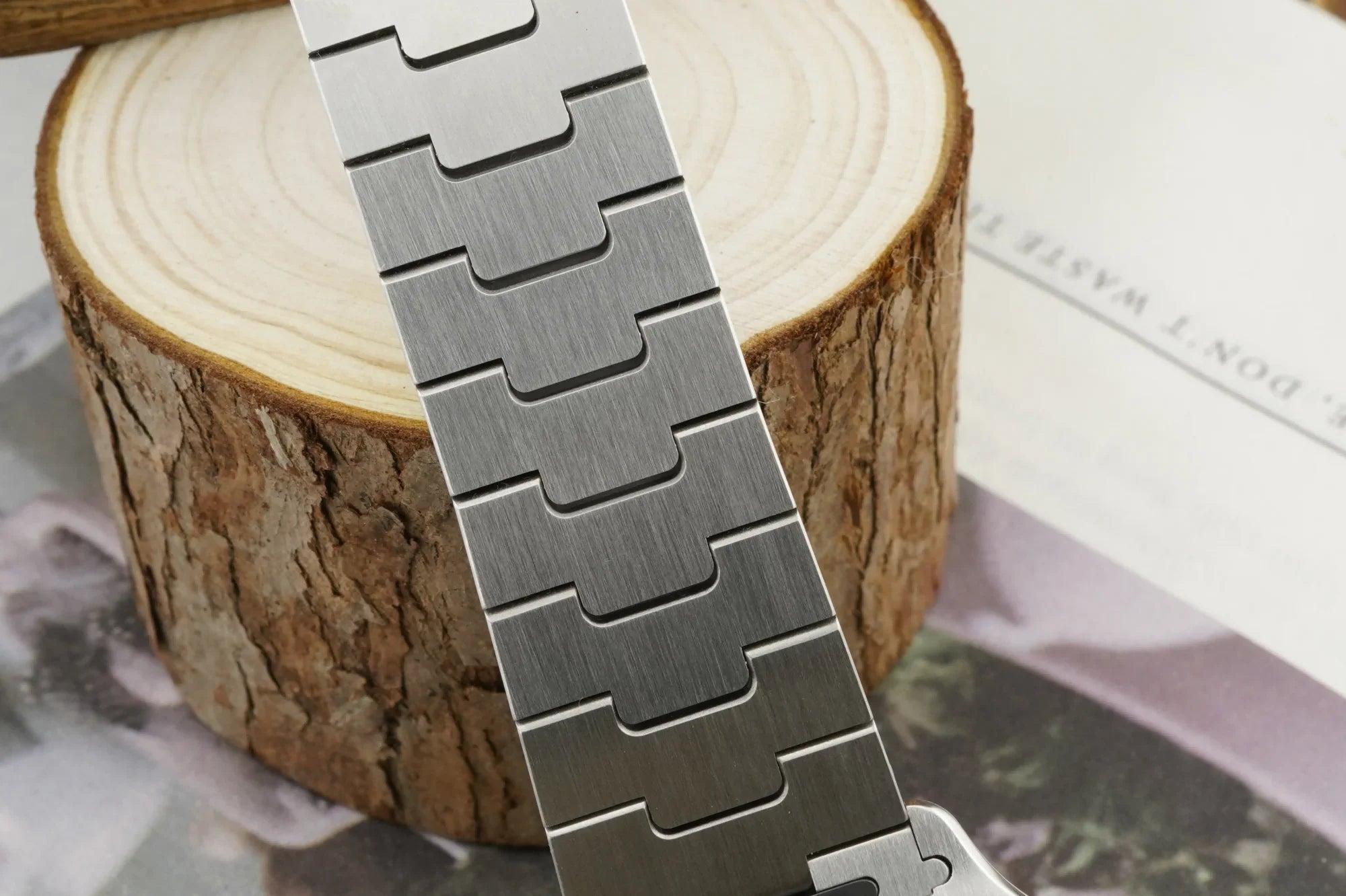 QUARTO - BLACK MONARCH